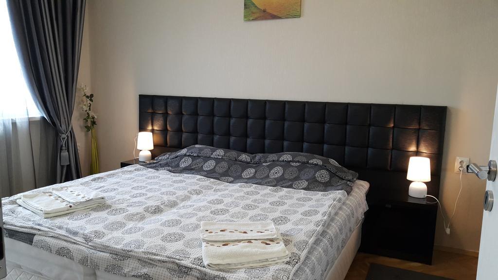 Apartment Plamen Delux Burgas Extérieur photo