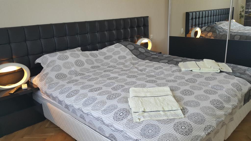 Apartment Plamen Delux Burgas Extérieur photo